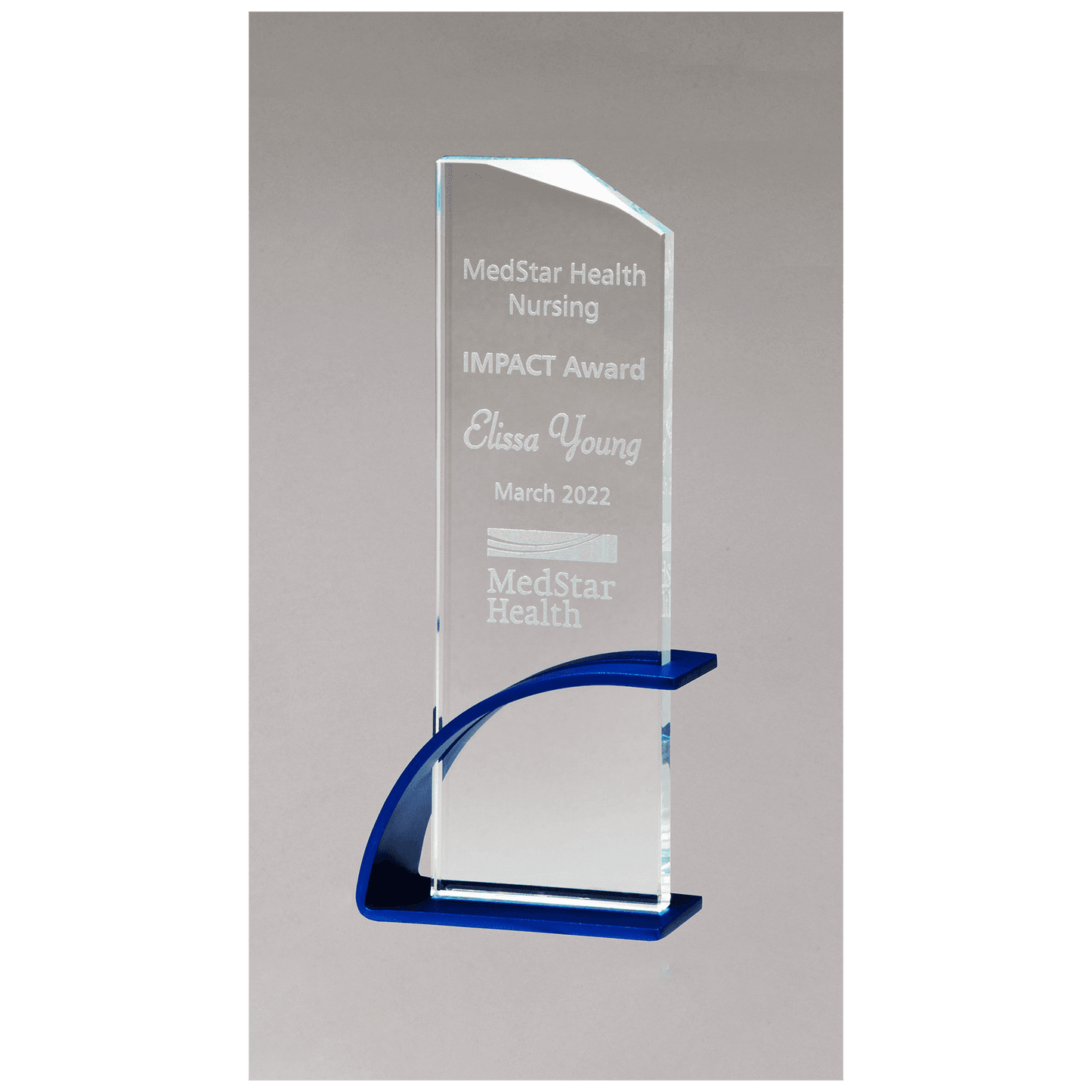 3 7/8" x 9 3/8" x 1/2" Thick Glass Award, Arched Base with Matte Metallic Finish